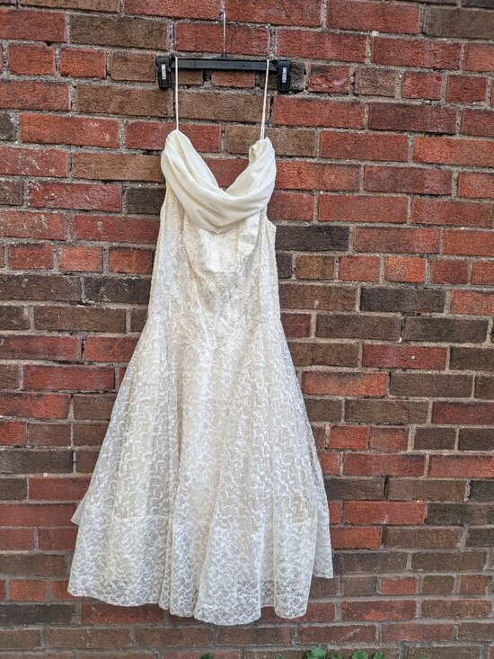 Source Unknown Dresses & Skirts - Romantic vintage wedding dress